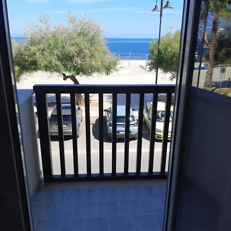Apartment Girosa House